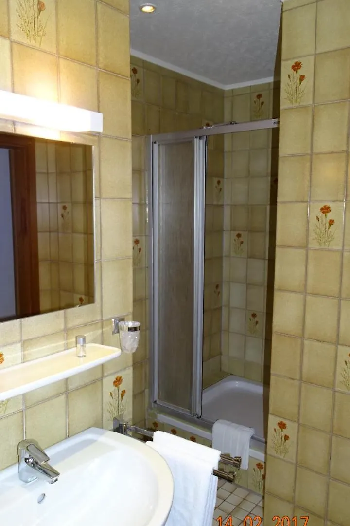 ** Guest house Bed & Breakfast Hotel Helga Hein Dusseldorf Germany