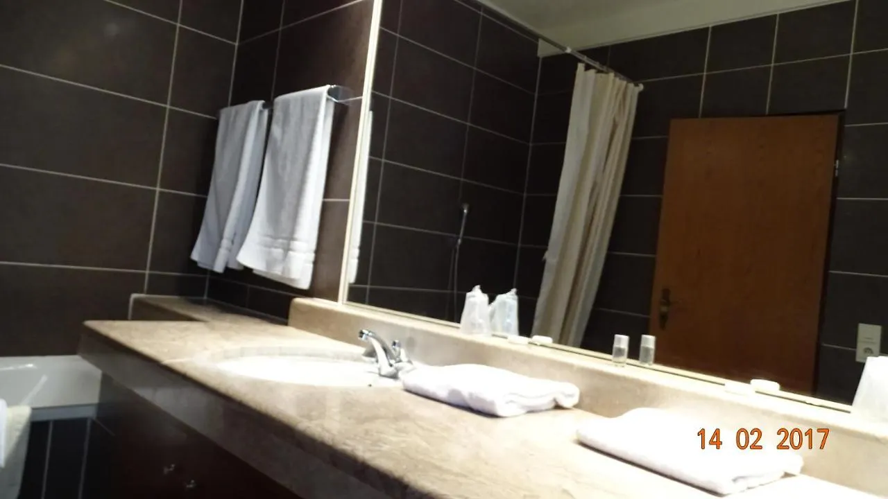 Bed & Breakfast Hotel Helga Hein Dusseldorf Guest house